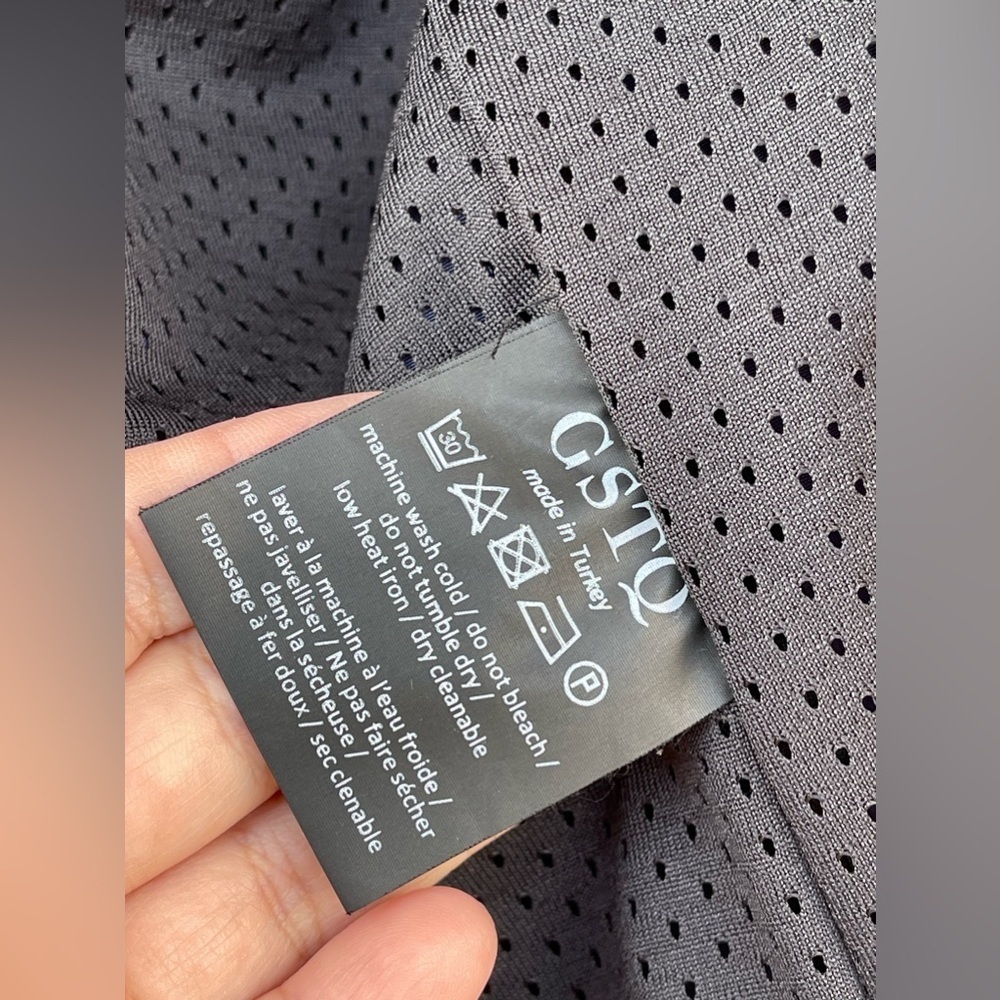 GSTQ Convertible Baseball Jacket Cape Size small  In Midnight . - Picture 10 of 16